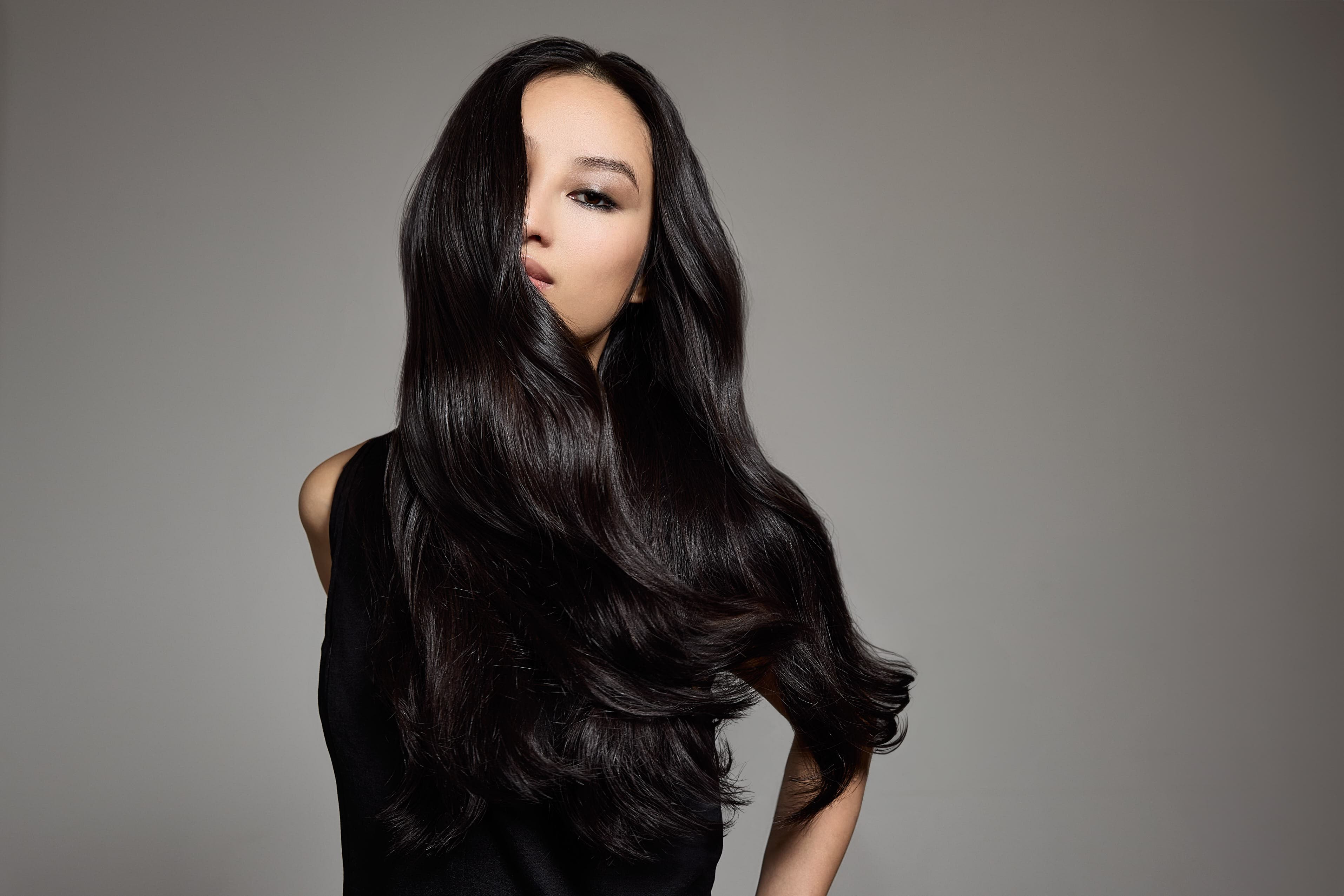 Extensions Tapes — Lana, cheveux noirs ondulés